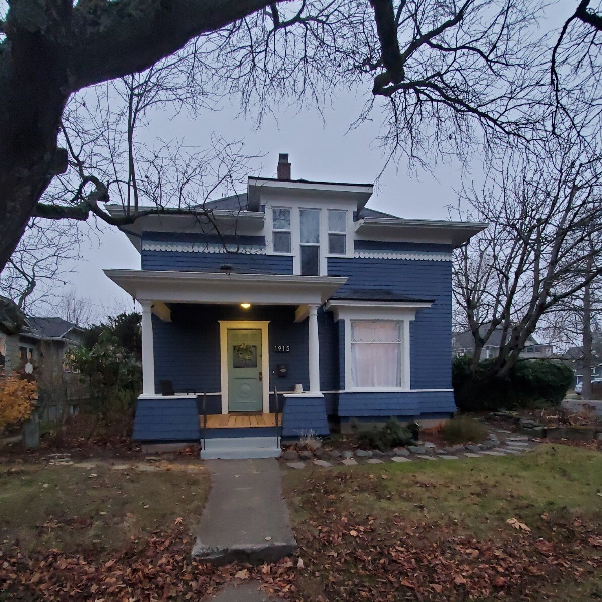 lettered street vintage Square